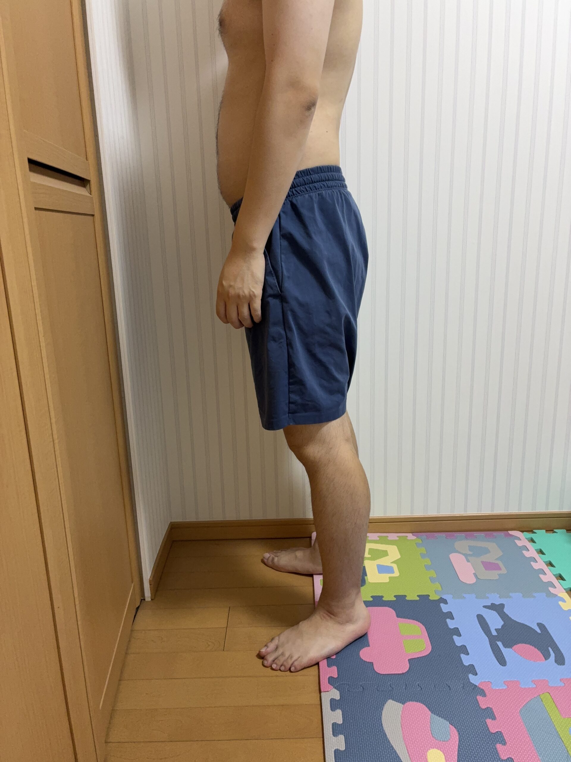 9/23時点の体型(横向き、首から下)