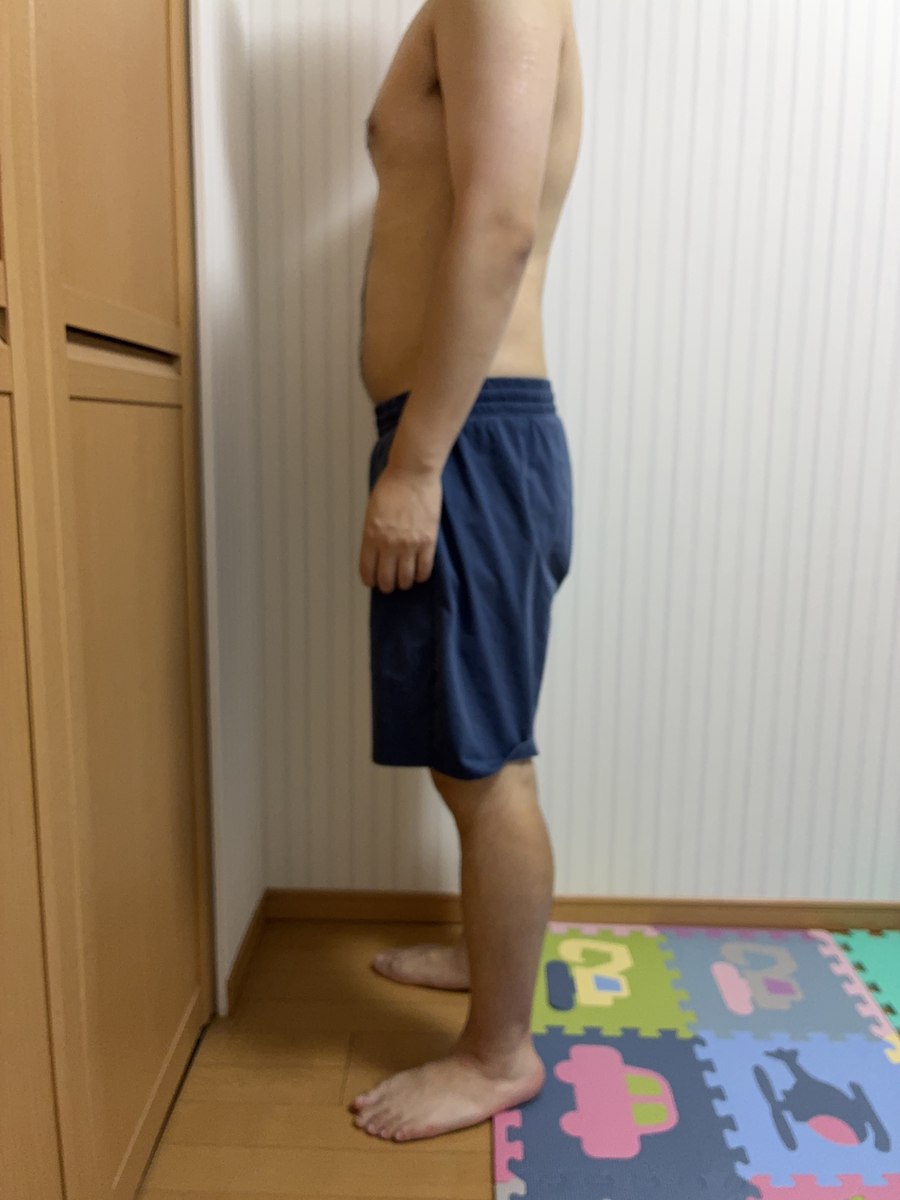 9/29時点の体型を撮影した写真(横向き、首から下)