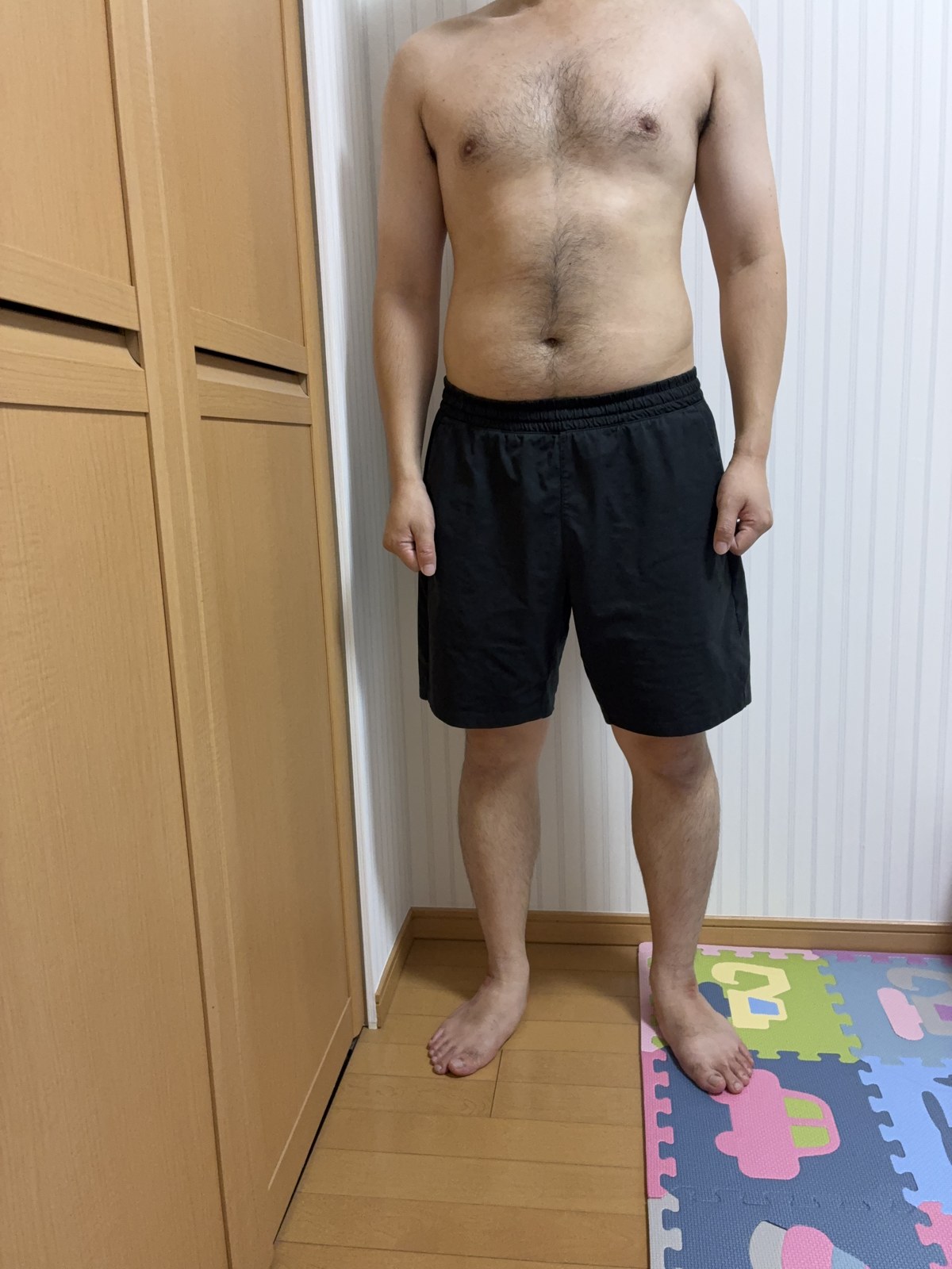 10/6時点の体型を撮影した写真(正面、首から下)