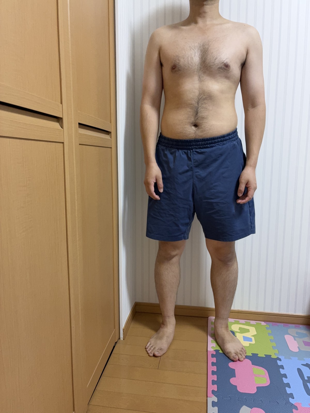 10/7時点の体型を撮影した写真(正面、首から下)
