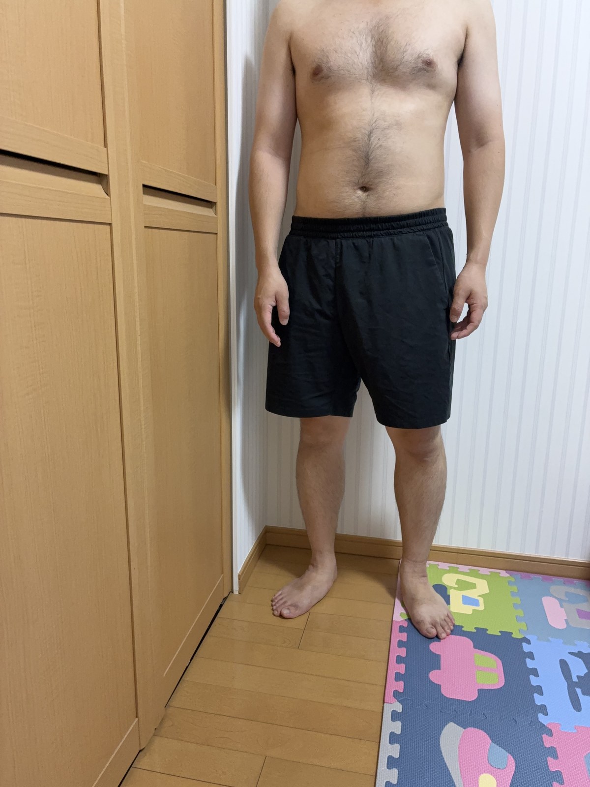 10/11時点の体型を撮影した写真(正面、首から下)