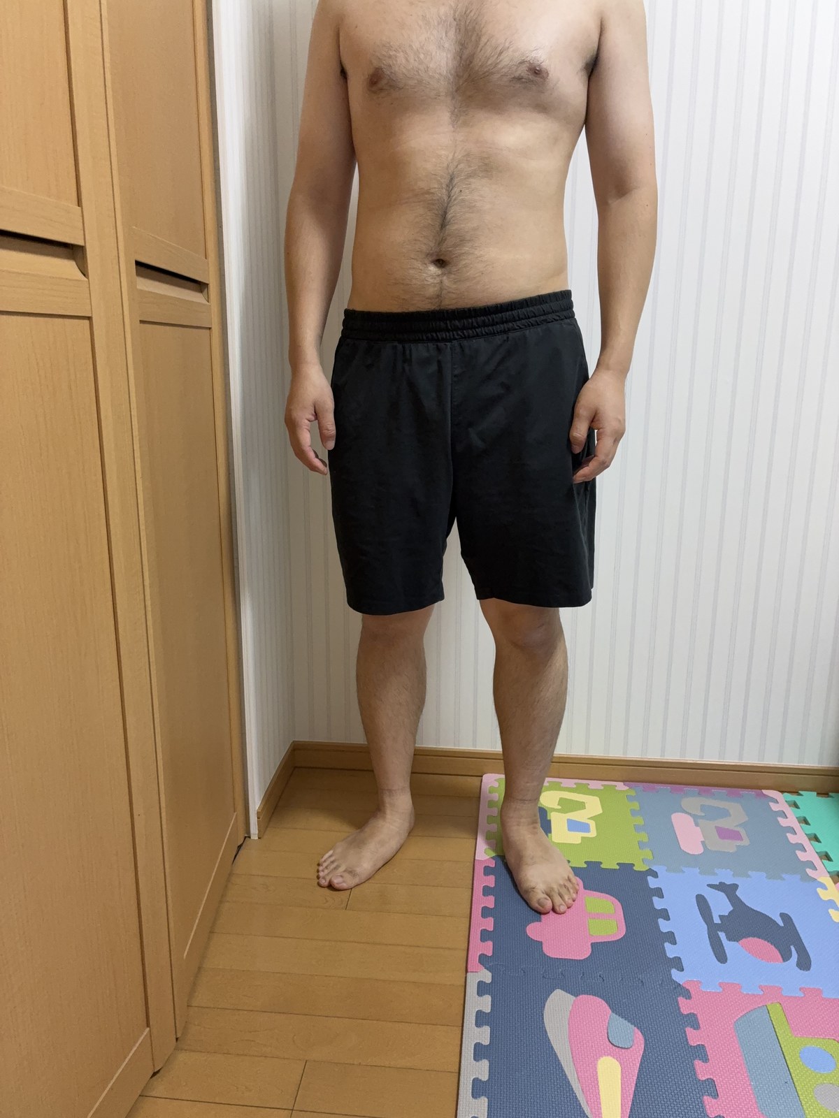 10/14時点の体型を撮影した写真(正面、首から下)