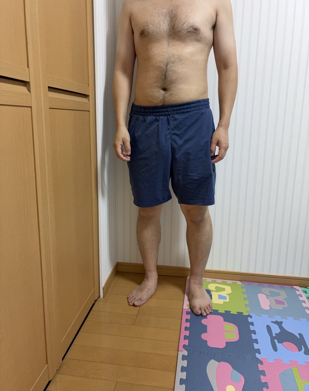 10/17時点の体型を撮影した写真(正面、首から下)