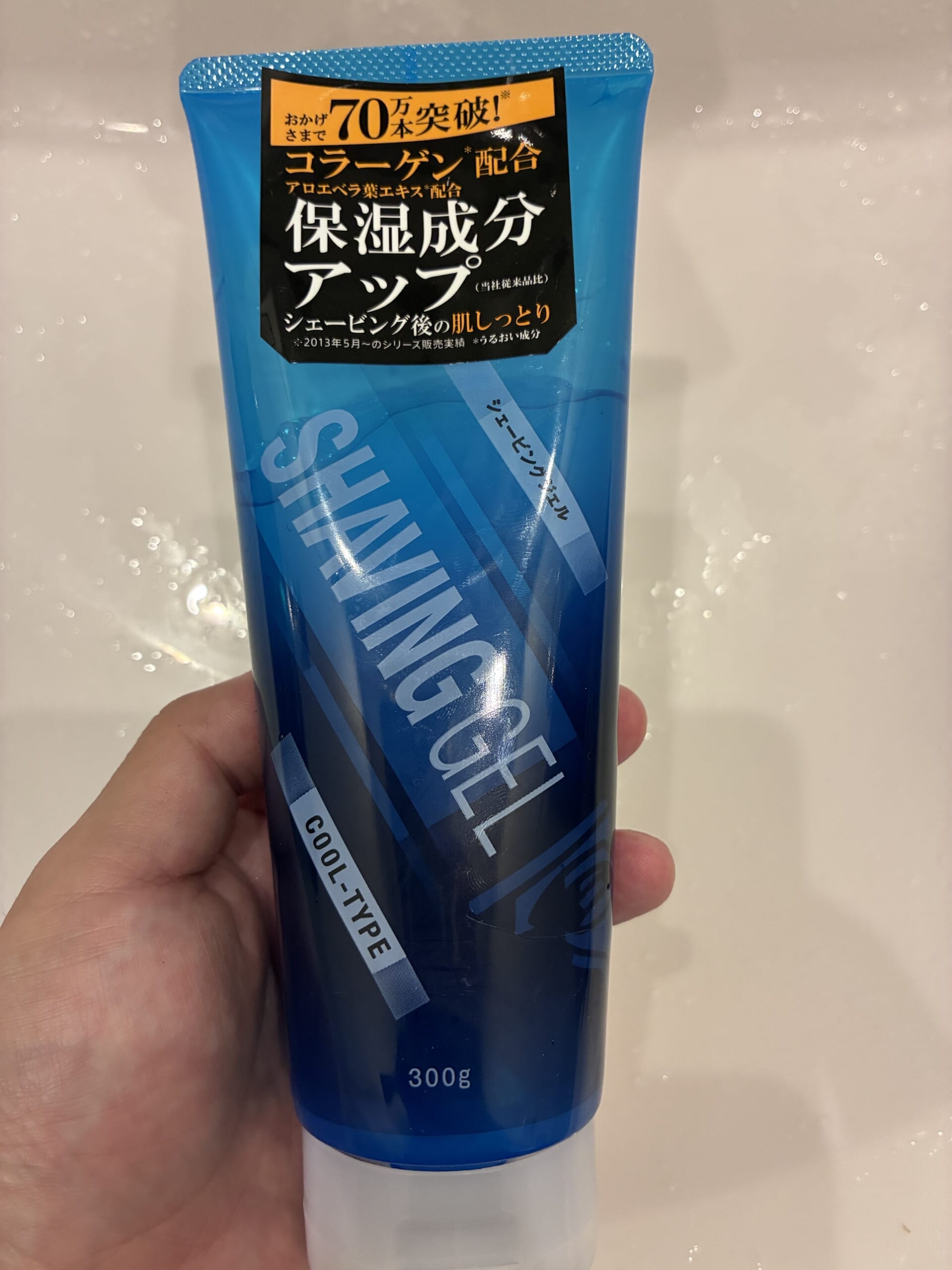 ゴリダンが普段使っている300gのクールタイプのシェービングジェルのチューブ